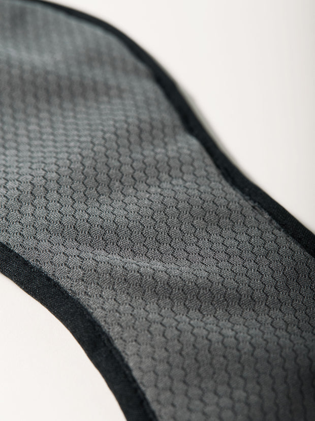 Moderate black pad liner
